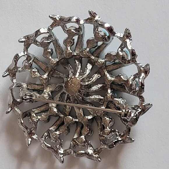 Vintage Silver-Tone Brooch With Turquoise Beads & Rhinestone Center Circular Flo - Picture 2 of 3